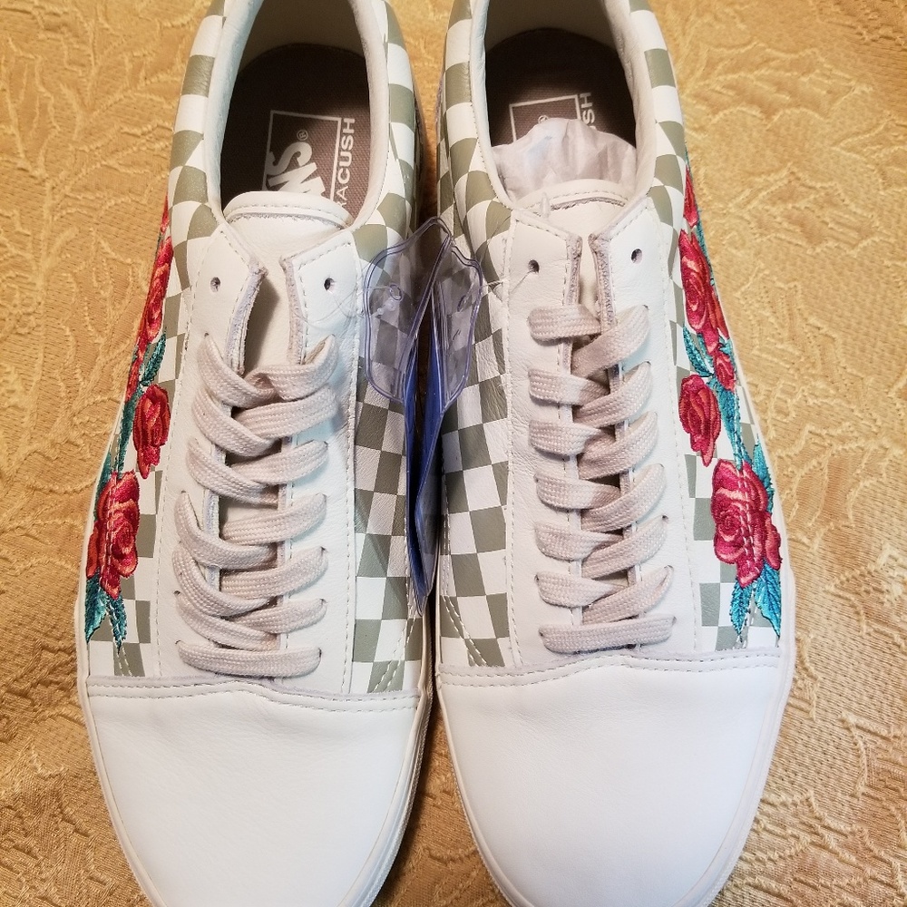 Van's Rose Embroidery Old School DX New